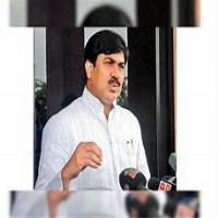 Yoonus . Khan
